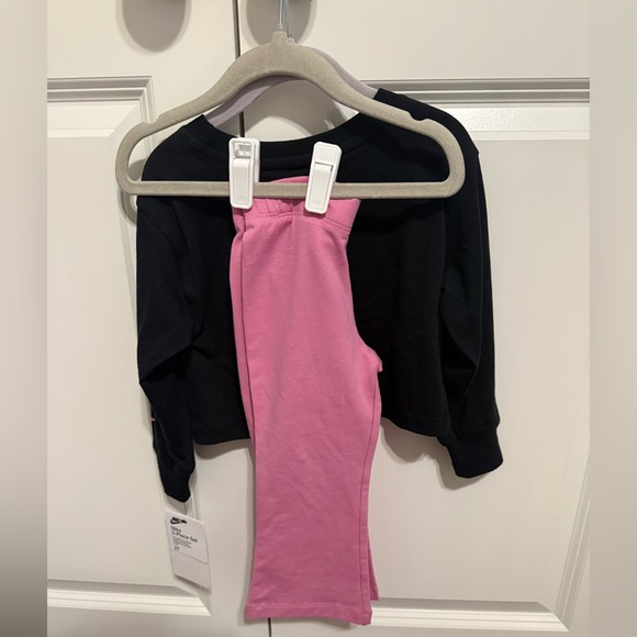 Nike Black Top with Pink Pants Set - Picture 6 of 6